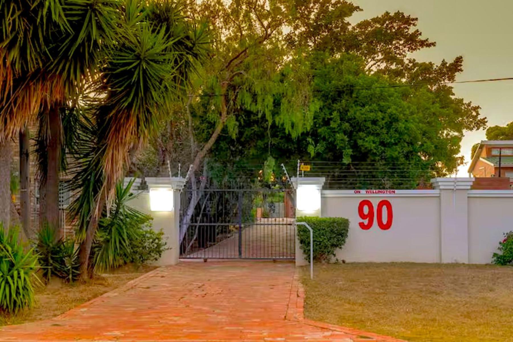 90 On Wellington Cottage ポート・エリザベス エクステリア 写真